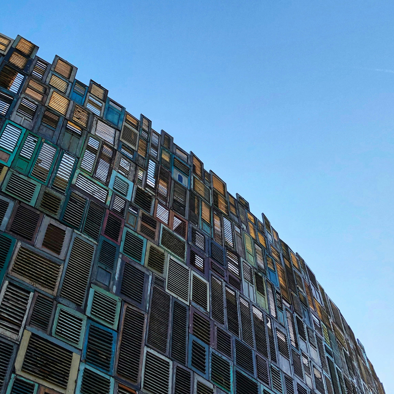 Seminyak Area
The Heart of Chic. 🥂 Seminyak is where world-class dining meets high-end fashion and iconic sunsets. Experience the most sophisticated side of Bali with OUR Villa Management. We bring the gold standard of hospitality to the island's most stylish neighborhood.